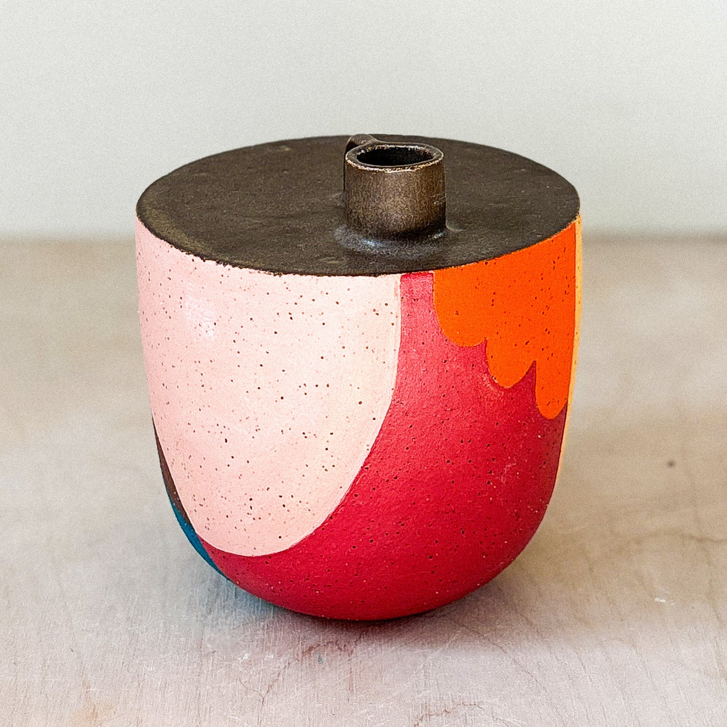 Lidded stem vase