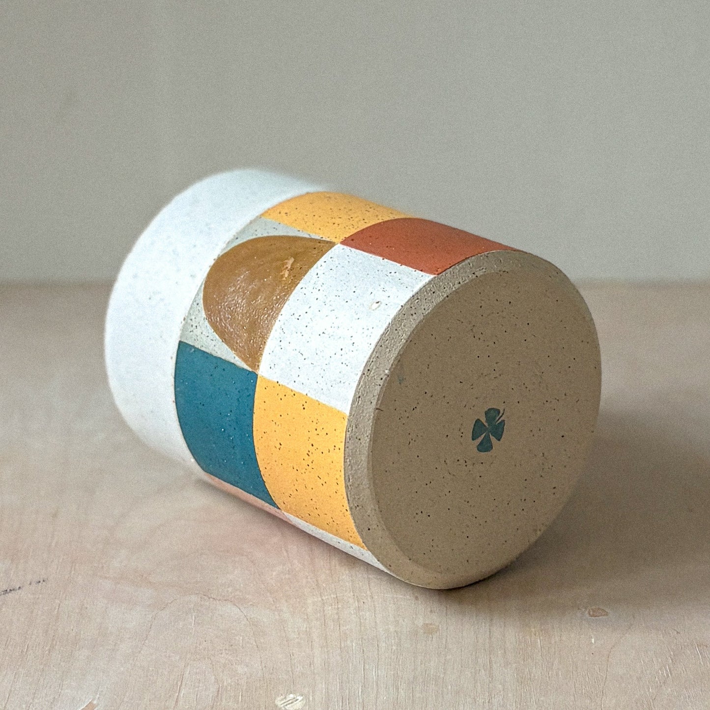 Cylinder vase | Grid