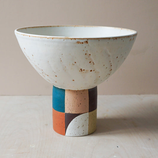 SECOND : Pedestal bowl