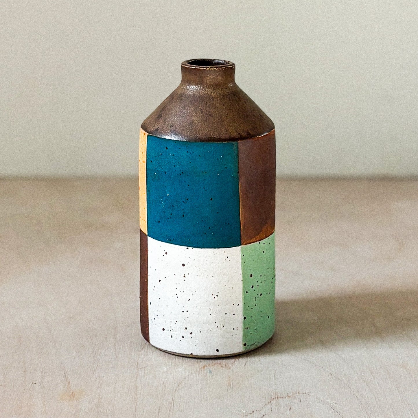 Bottle vase | Grid 2