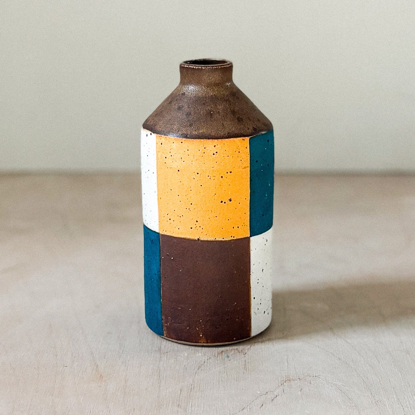 Bottle vase | Grid 2