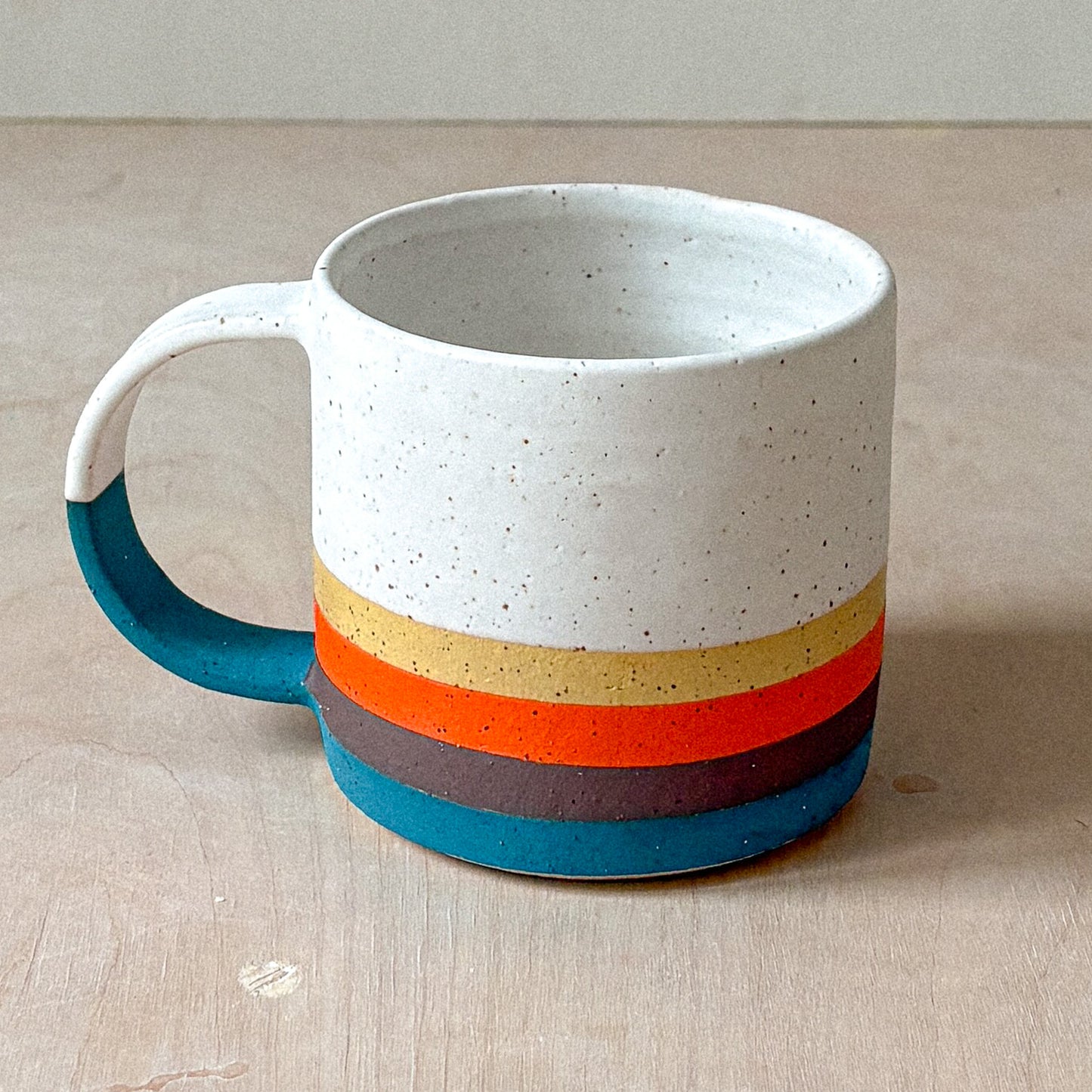Mug with stripes