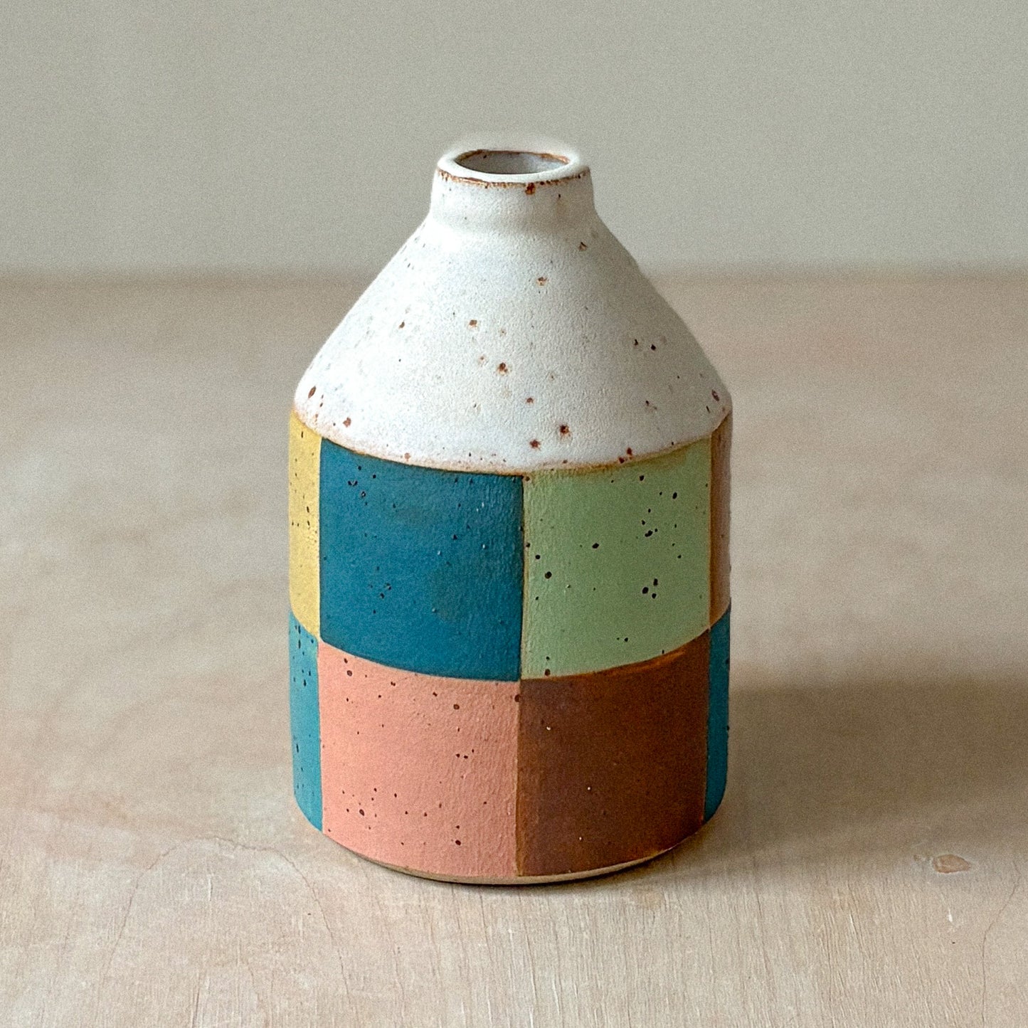 Bottle Vase | Grid 1