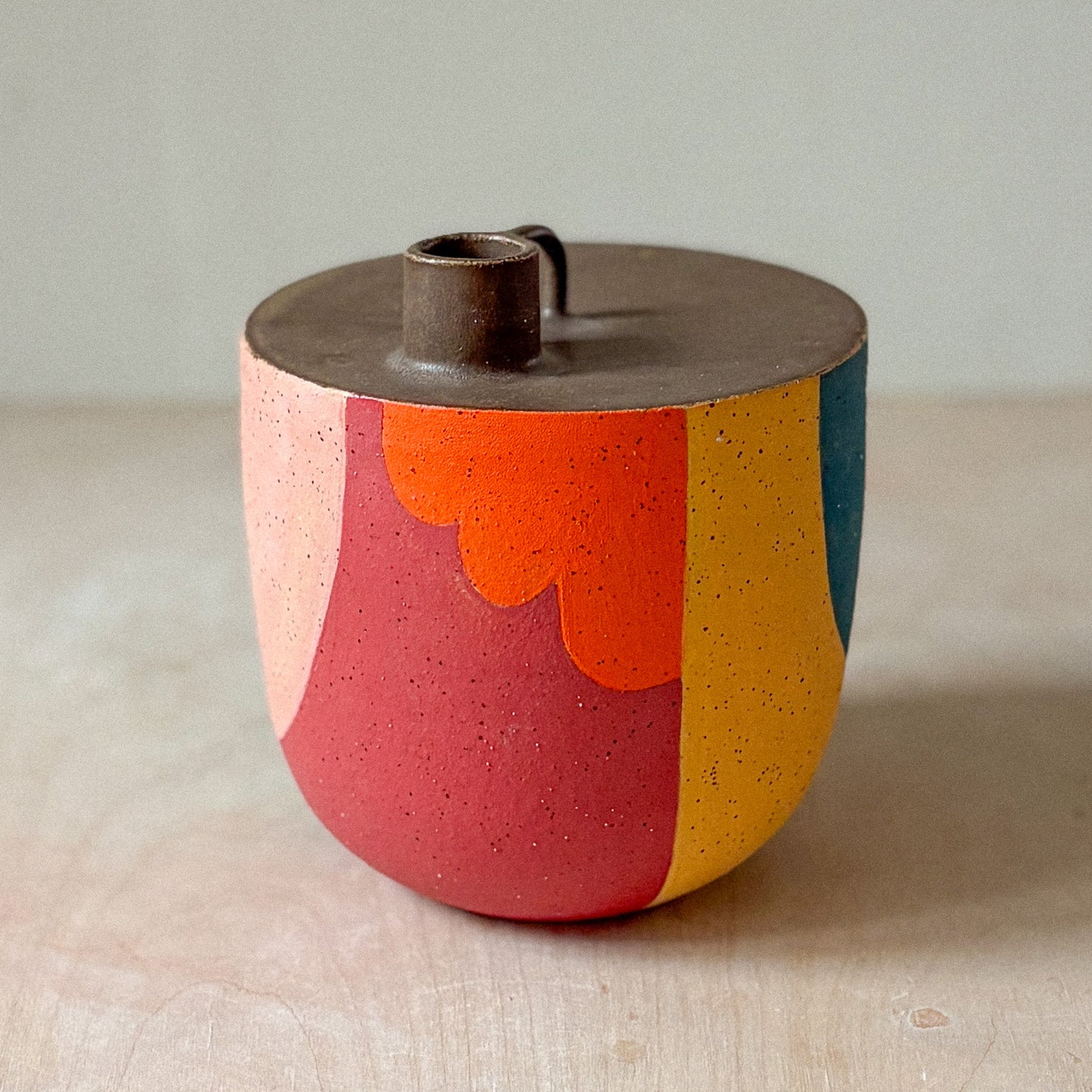 Lidded stem vase